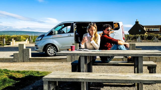 Travellers on coffee break