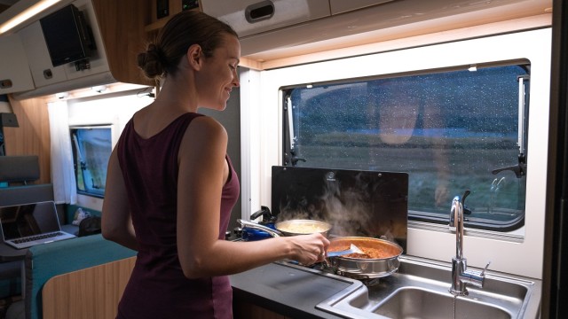 Spaceships Motorhome Kitchen