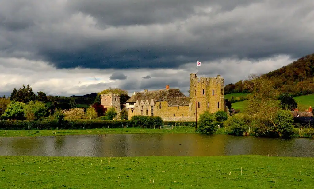 Stokesay-Castle